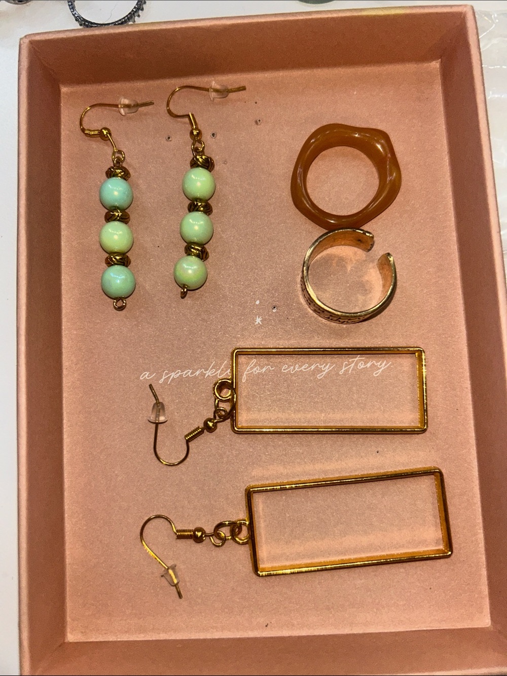 Gold-Tone Mint Bead & Rectangle Drop Earring Set + 2 rings